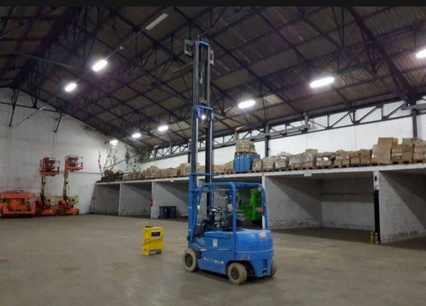 CHARIOT ÉLÉVATEUR ÉLECTRIQUE Chariot élévateur ELEC 2.5T Triplex 5,5M NISSAN QO2L25