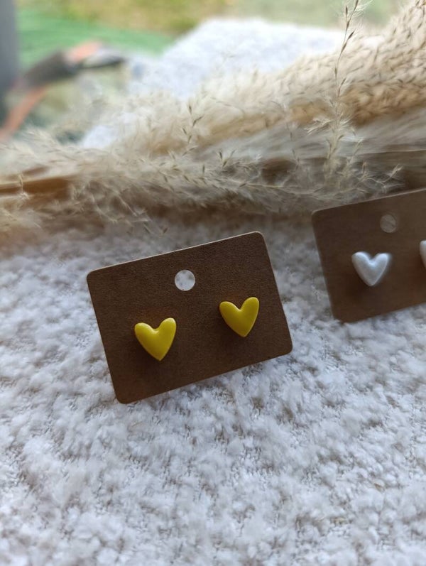 Petits coeurs jaunes