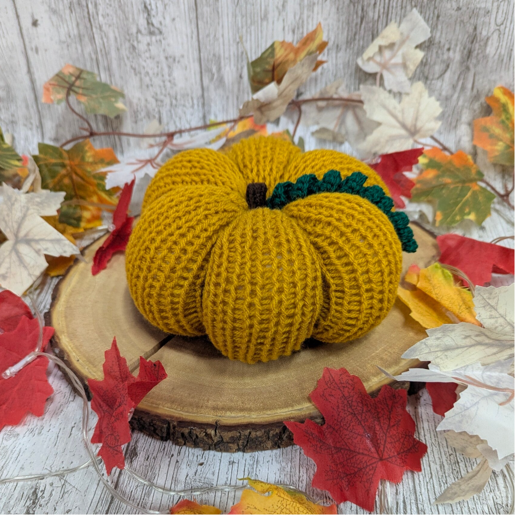 Medium Knitted Pumpkin