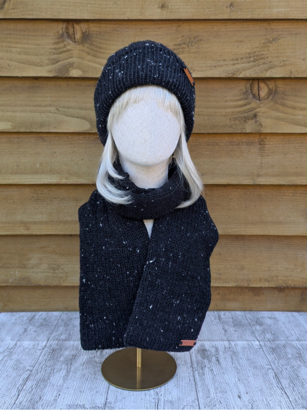 Black Tweed Knitted Hat and Scarf