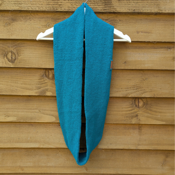 Turquoise Knitted Snood