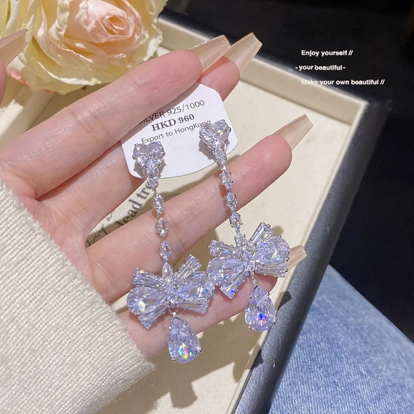 Festliche Tropfen Ohrringe mit Strass