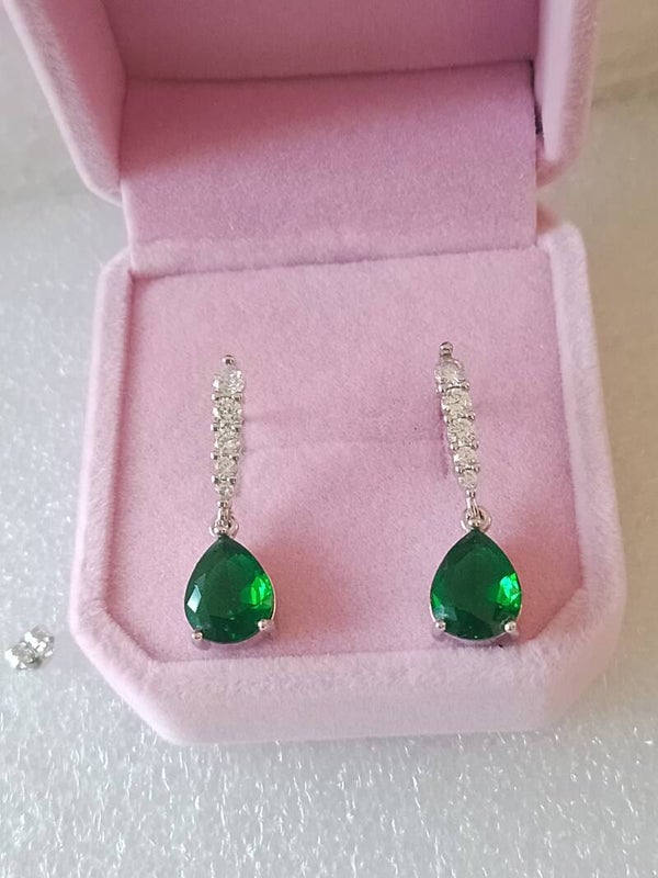 Tropfen-Ohrringe grün