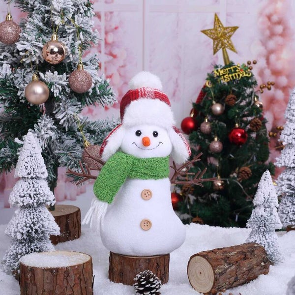 Niedlicher Schneemann aus Plüsch