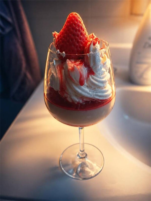 Vanilla Crème Sundae