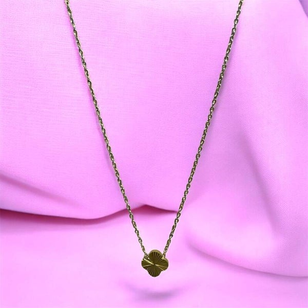 Five petal flower necklace