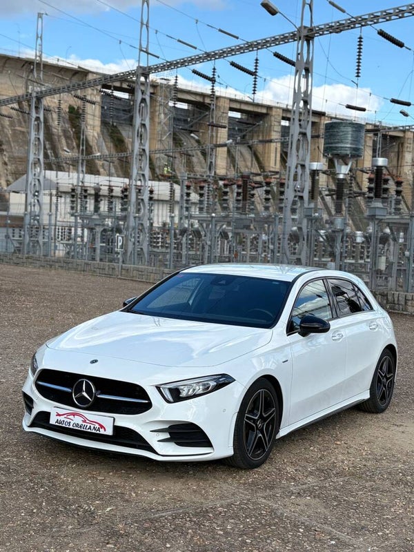 MERCEDES A200 AMG