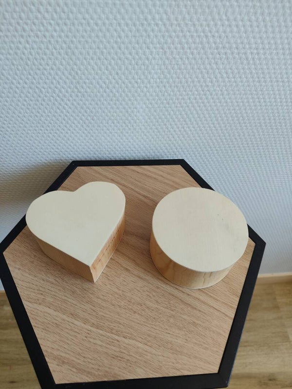 Mini boîte en bois