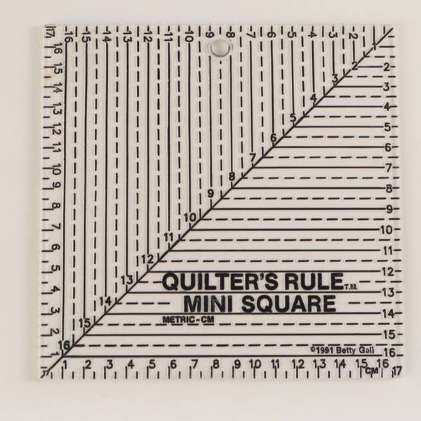 QUILTERS RULES NELIÖVIIVAIN 17 X 17 CM