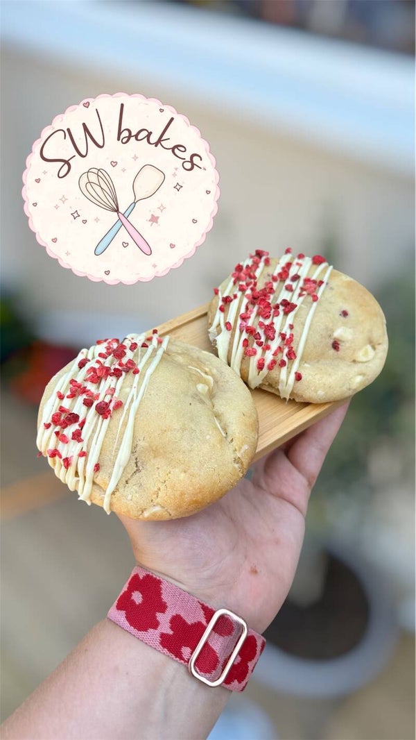 Raspberry & white chocolate cookie