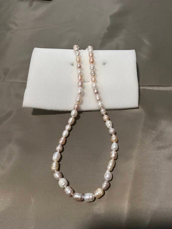 Bead necklace