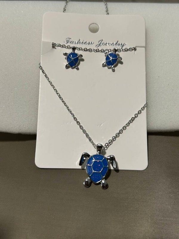 Blue turtle set.