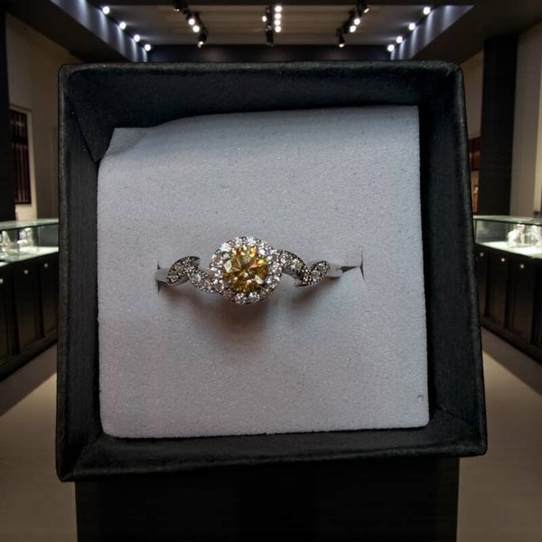 Moissanite ring S925 sølv og justerbar i størrelse