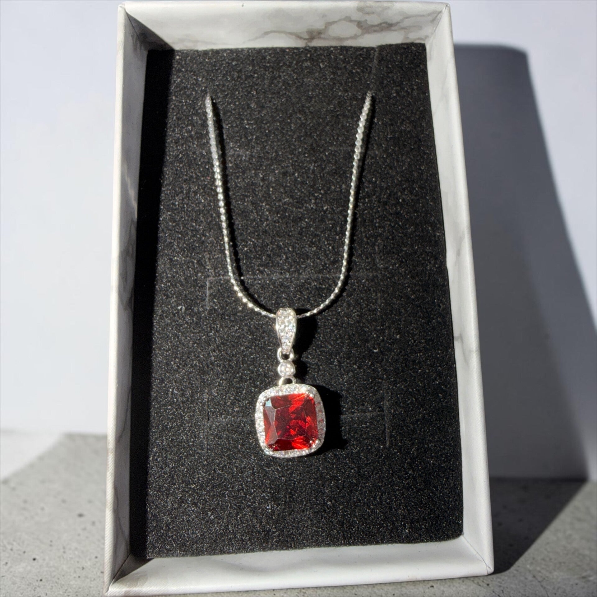 Garnet smykke i S925