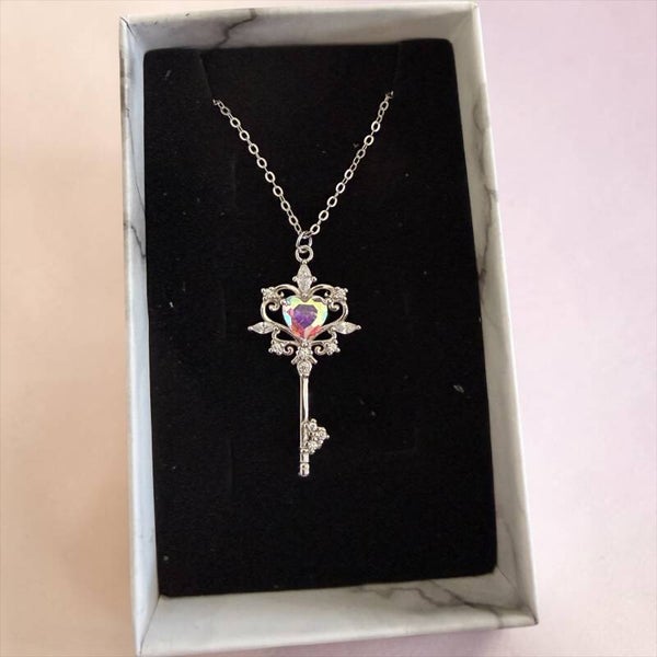 Nøkkel pendant med vakker stein