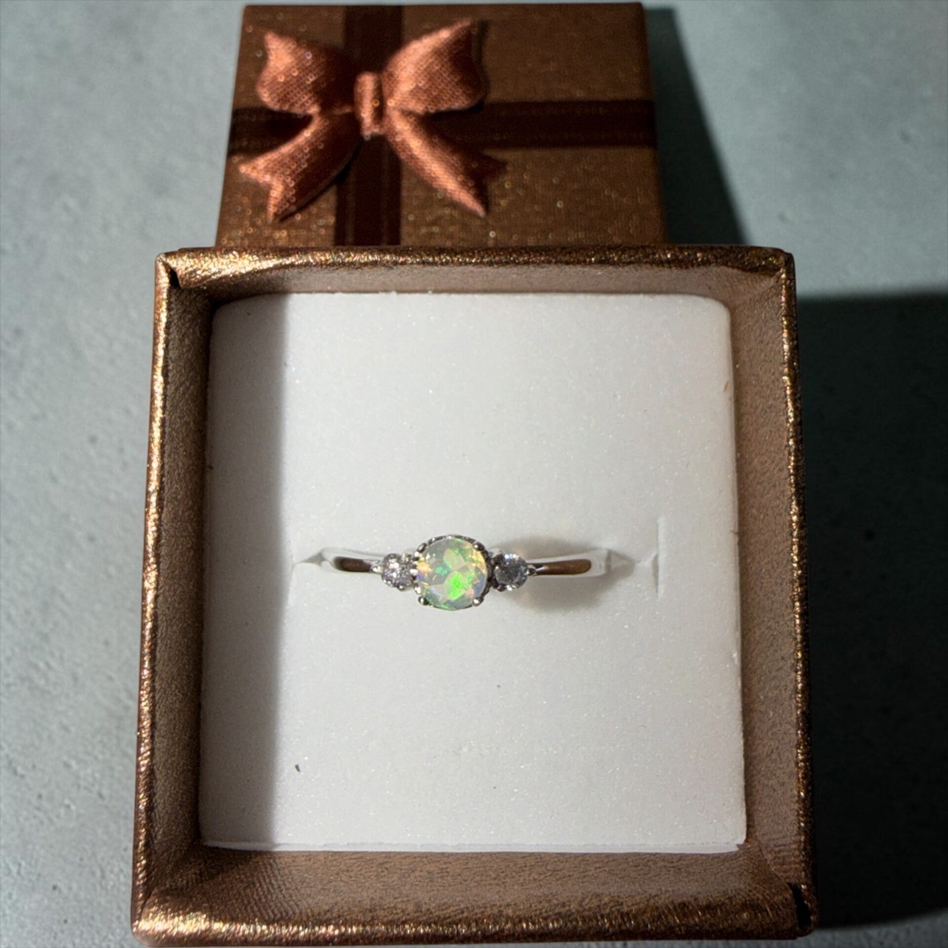 Natural opal ring i sølv