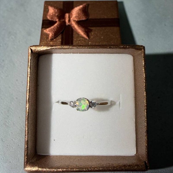 Natural opal ring i sølv
