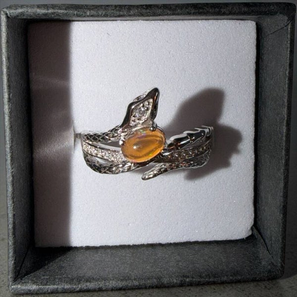 Natural orange ild opal ring i sølv ✨