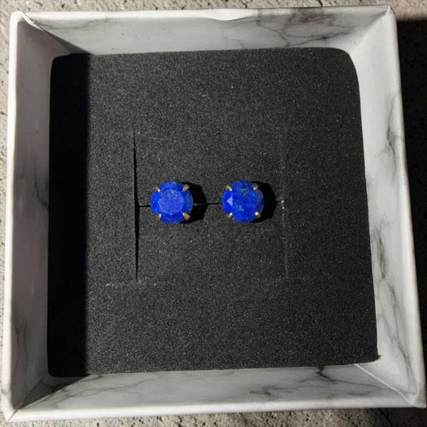 Natural Lapis Lazuli øredobber i gullbelagt sølv