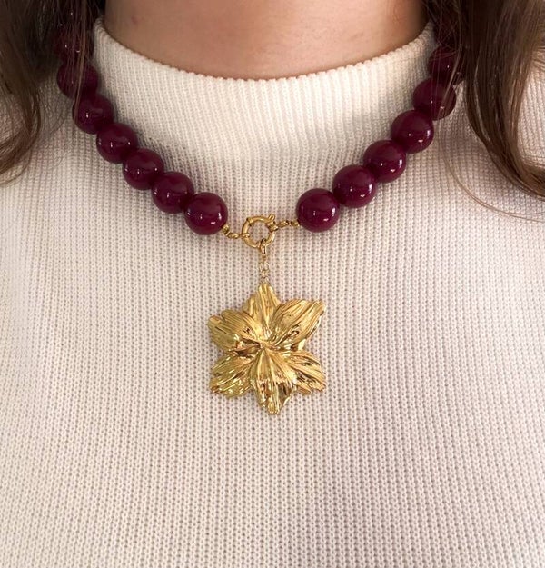 Ketting met BLOEM bedel | Aubergine