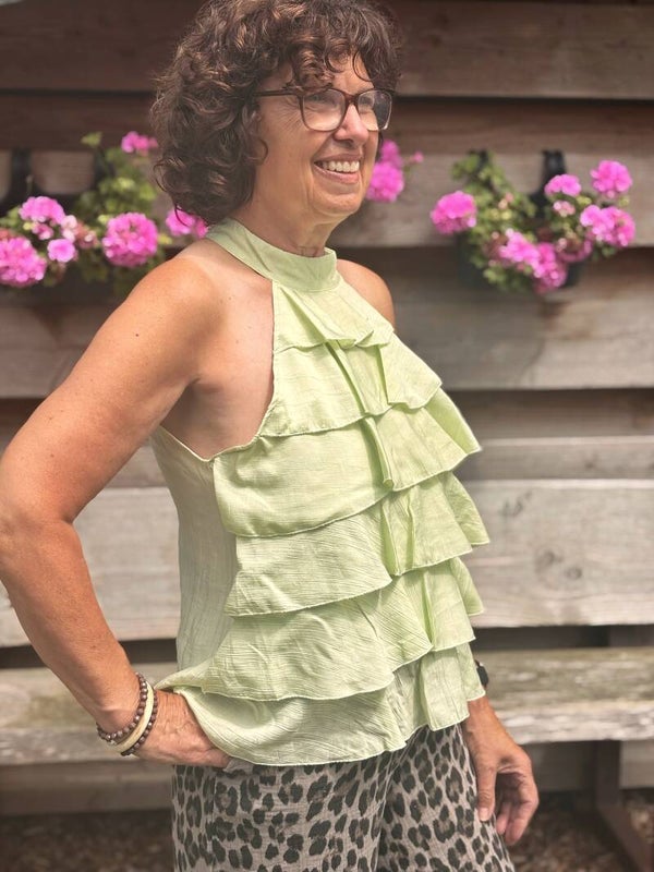 Top met ruffles lichtgroen