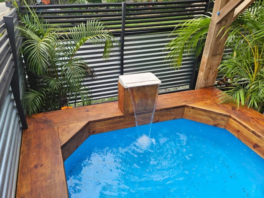 Mini plunge pool fountain at Casita Don Marco