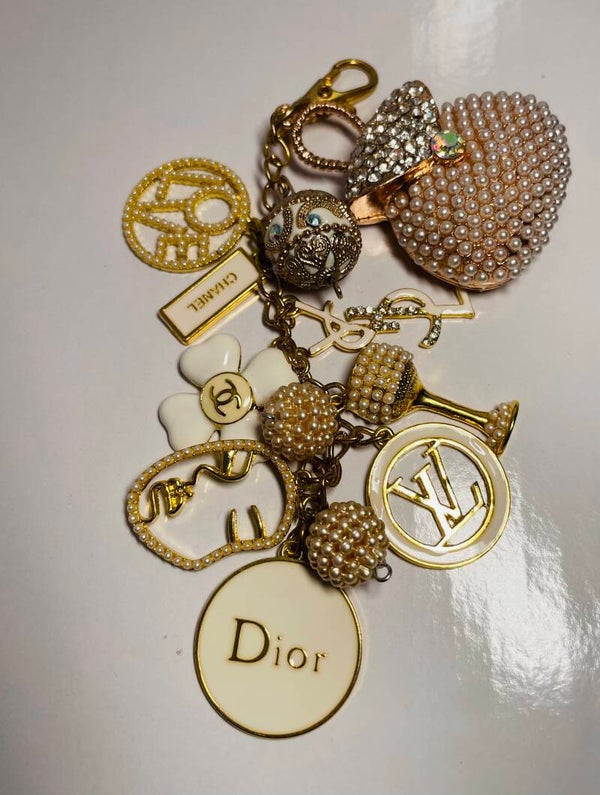 White/ Gold keychain