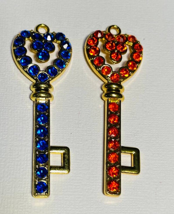Long heart key