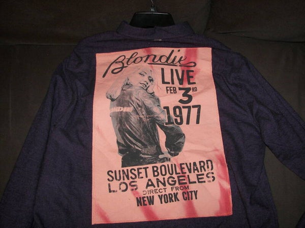 Blondie on a flannel