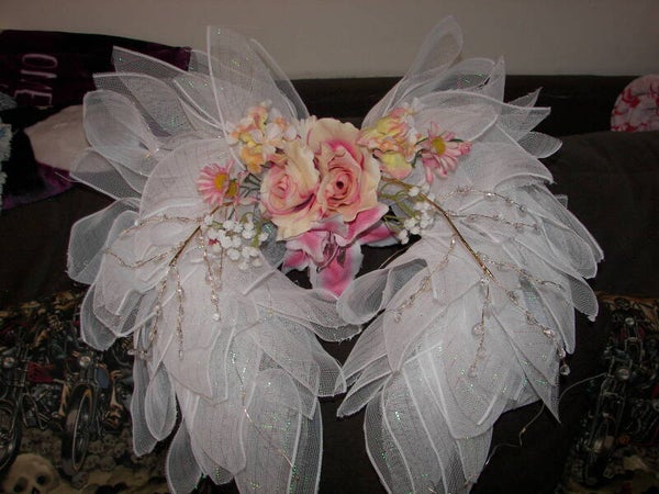 Beautiful White Angel Wreath With Lights