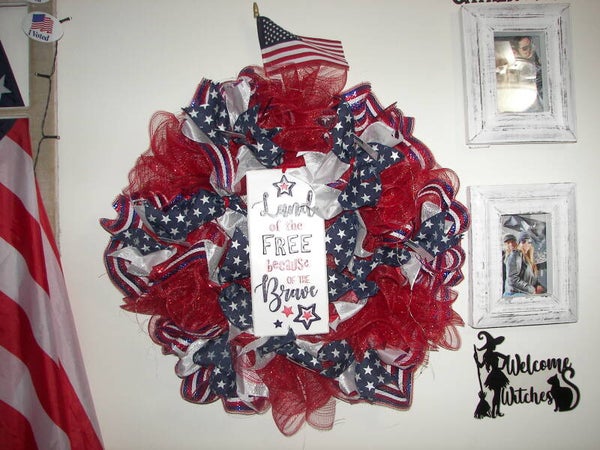 Beautiful Land of the Free  Wreath With Lights