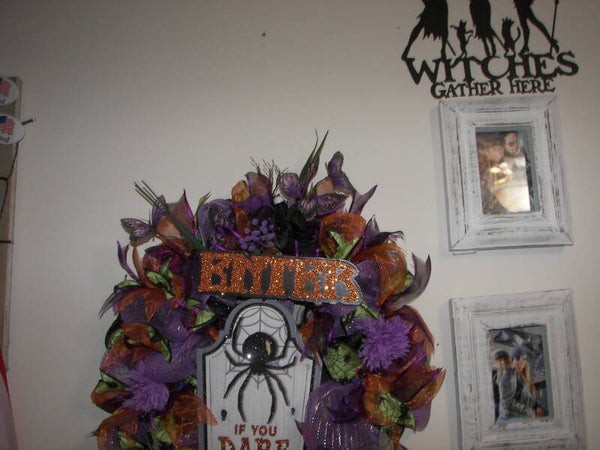 Spider Halloween Wreath with Lights