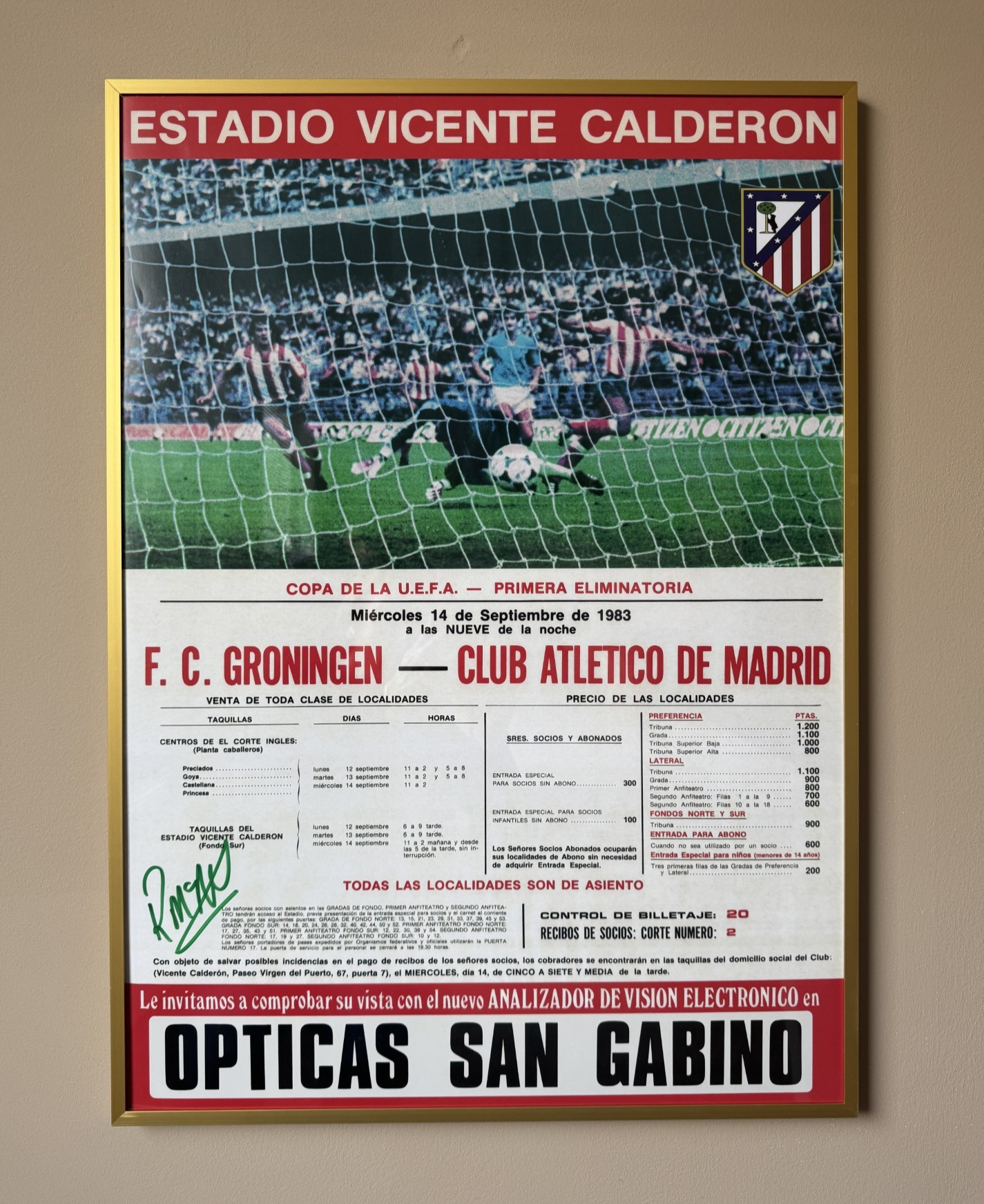 Atlético Madrid - FC Groningen 1983 "gesigneerd"