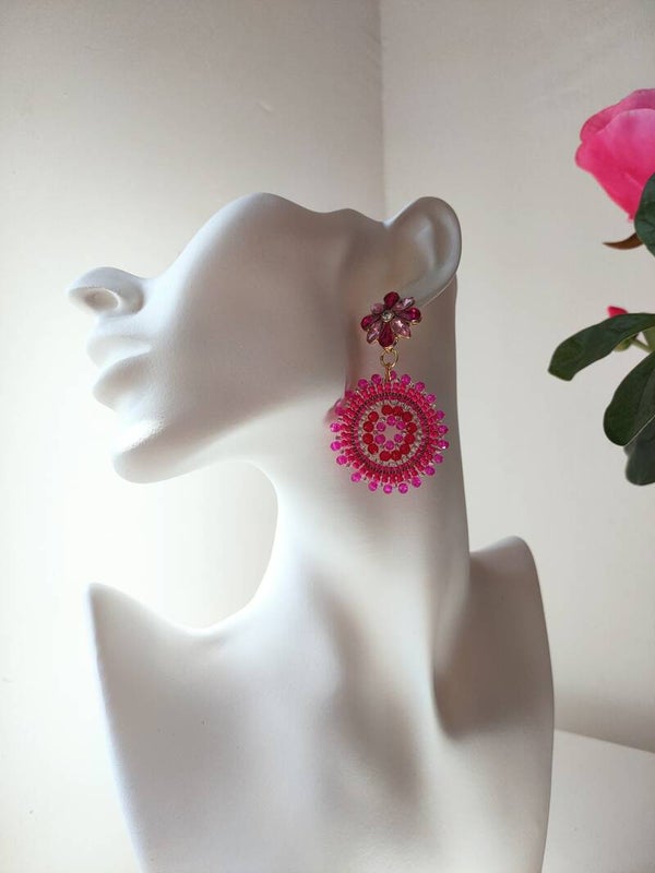 Roze bohemian oorbellen