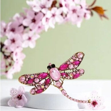 Roze libelle broche