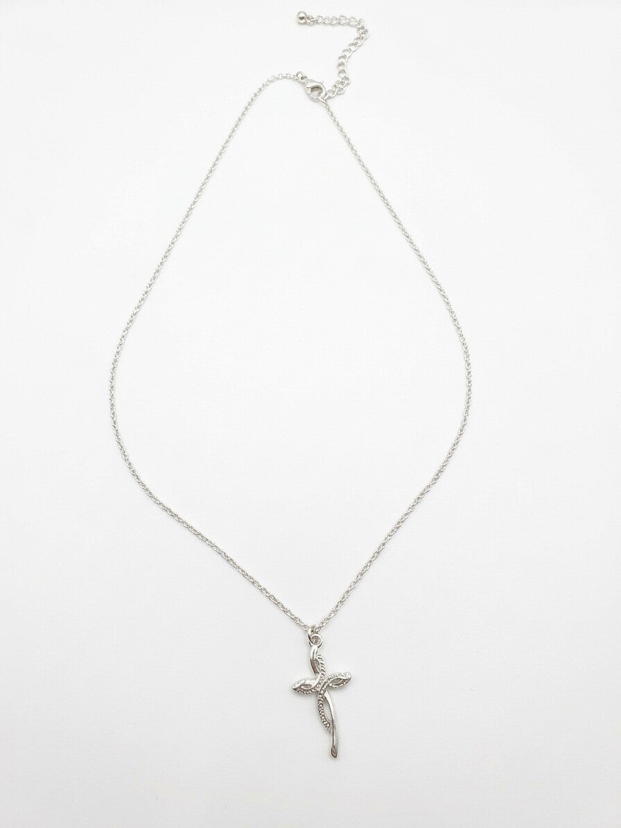 Ketting met sierlijk kruis