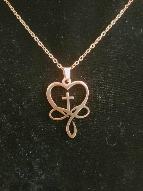 Stainless steel hart met kruisje