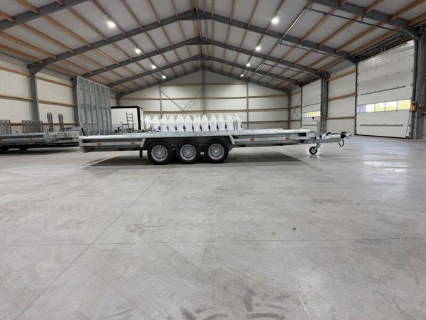 VERKOCHT:Hulco terrax 3 machinetransporter