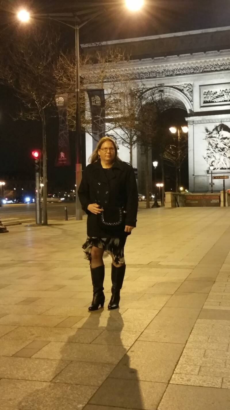 h-l-ne-paris-standard-04dj8y.jpg