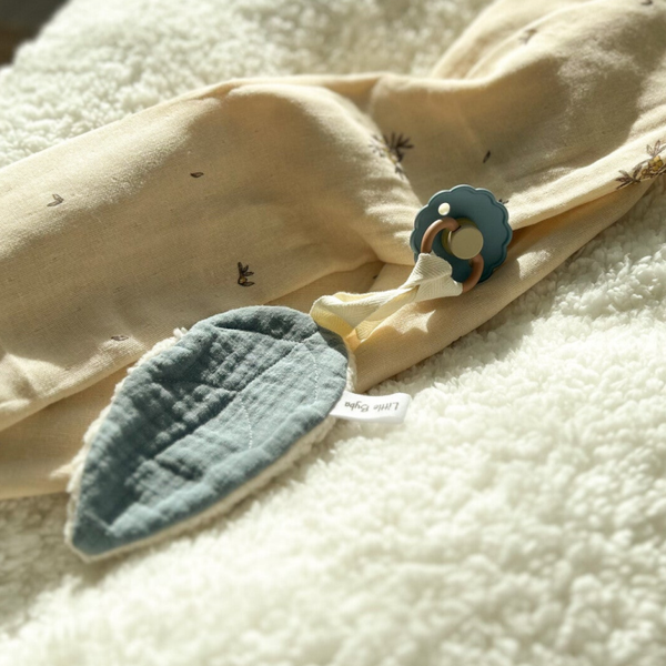 Speendoekje Leaf | Denim blue