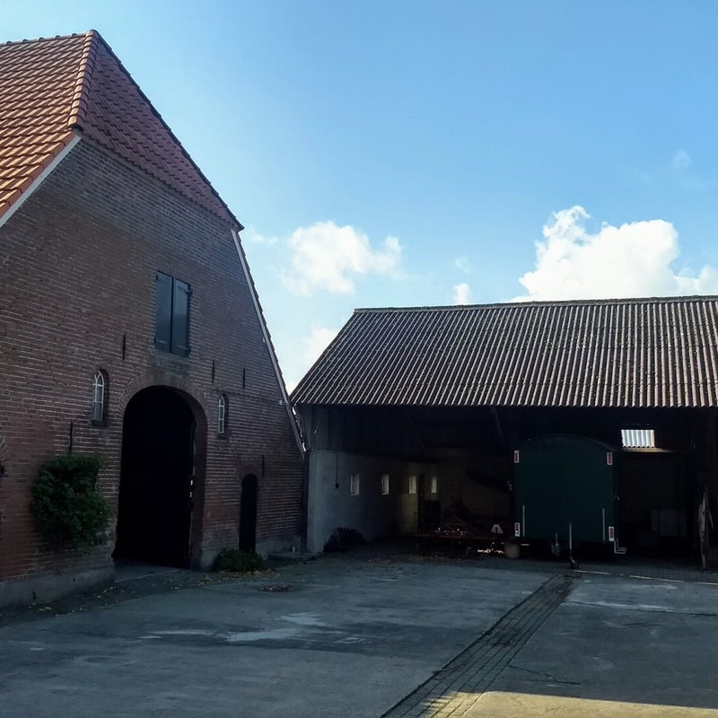 Achterzijde monumentale schuur