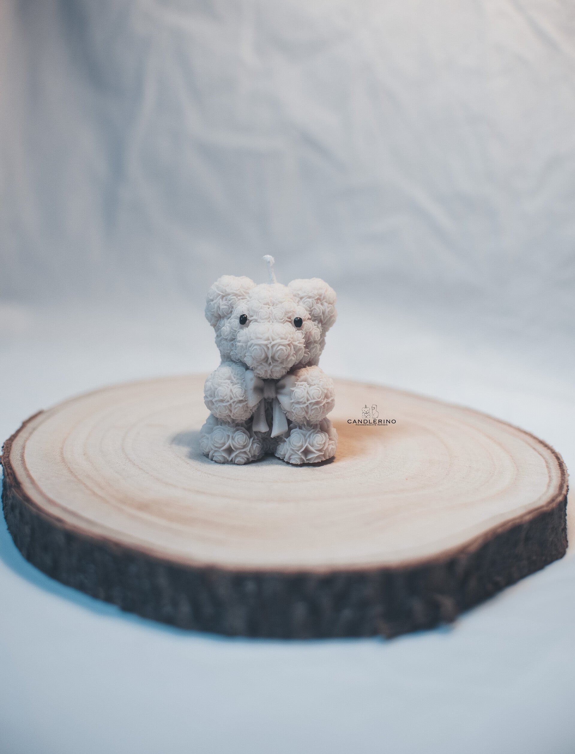 Teddybär mit Schleife