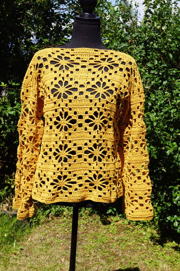 Sommer Pulli mit Blumenmuster Gr. S