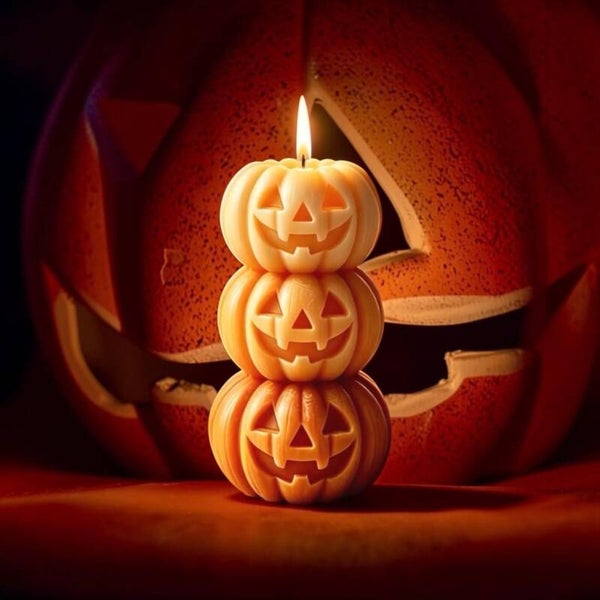 Stacking Pumpkins Candle