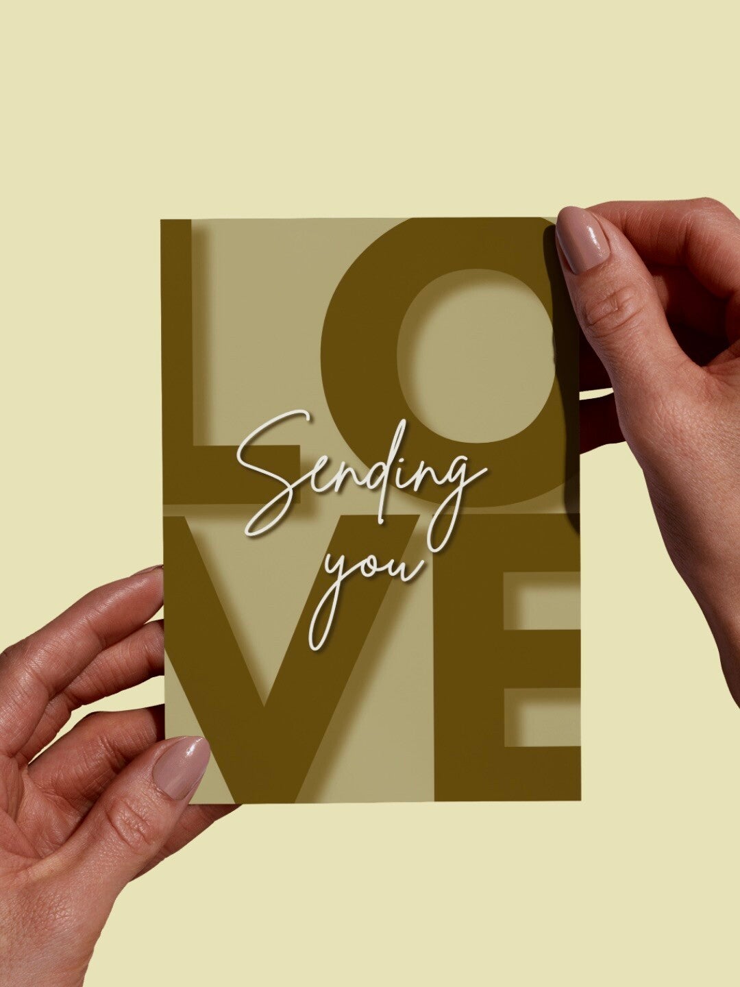 Moderne Wenskaart - Sending you love (Olijfgroen)