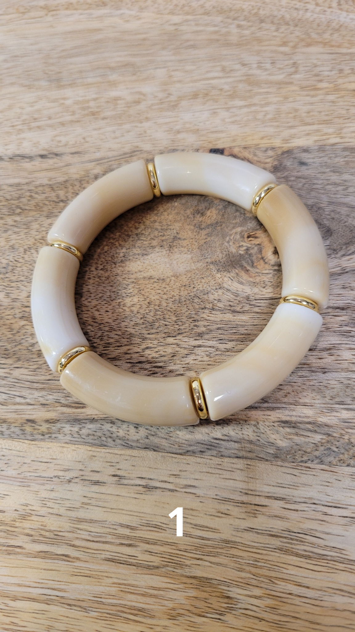 Bracelet Isora en perles incurvées – bijou coloré