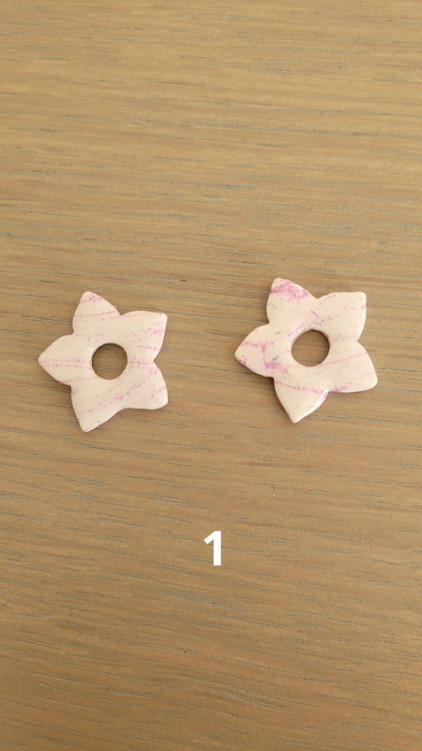 Pampilles Maëlys – Fleurs en pâte polymère