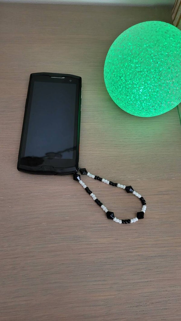 📱 Bijou de téléphone – Perles et pampilles