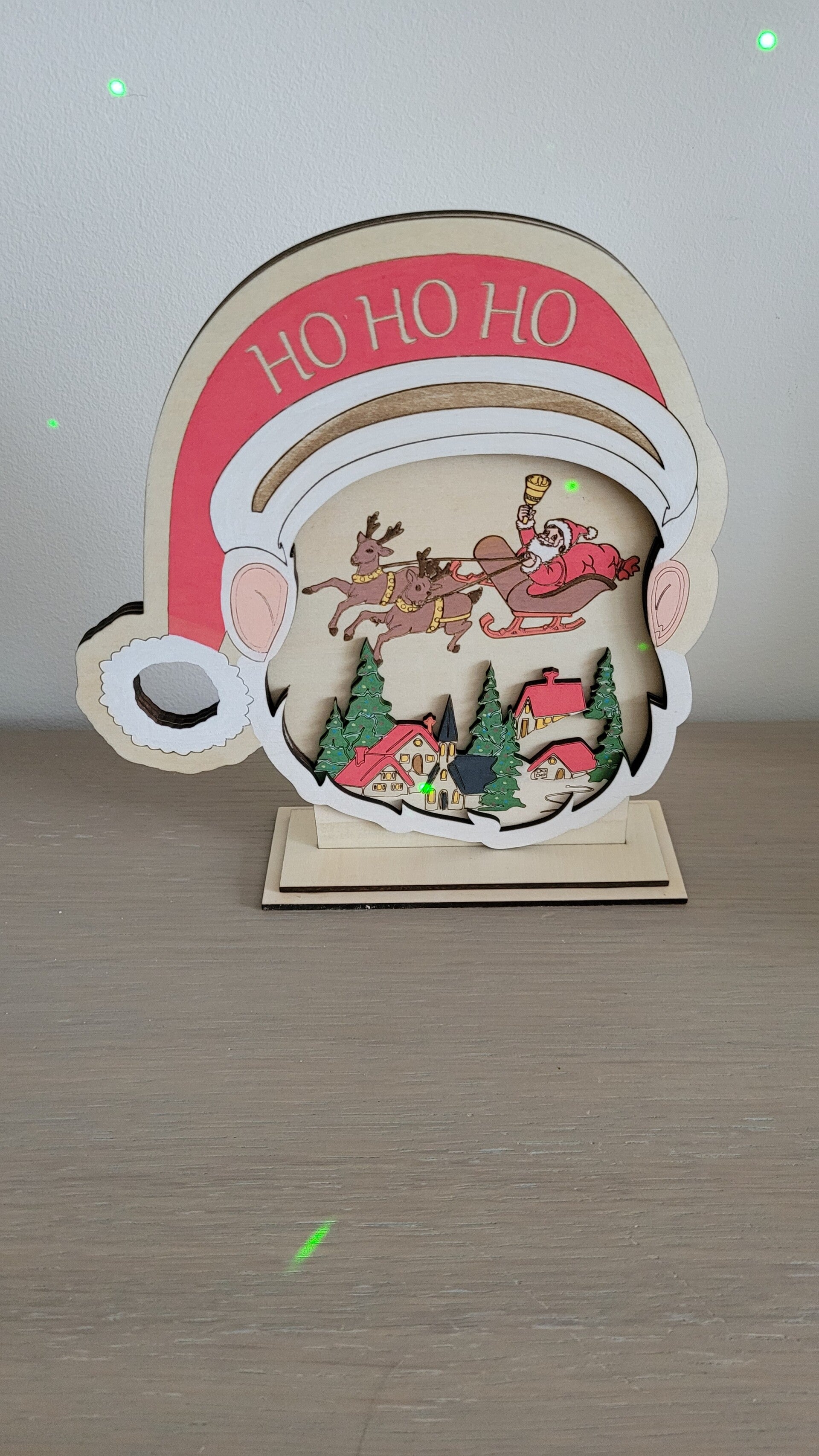 Décoration de Noël en bois – "Ho Ho Ho" – Découpée & peinte à la main