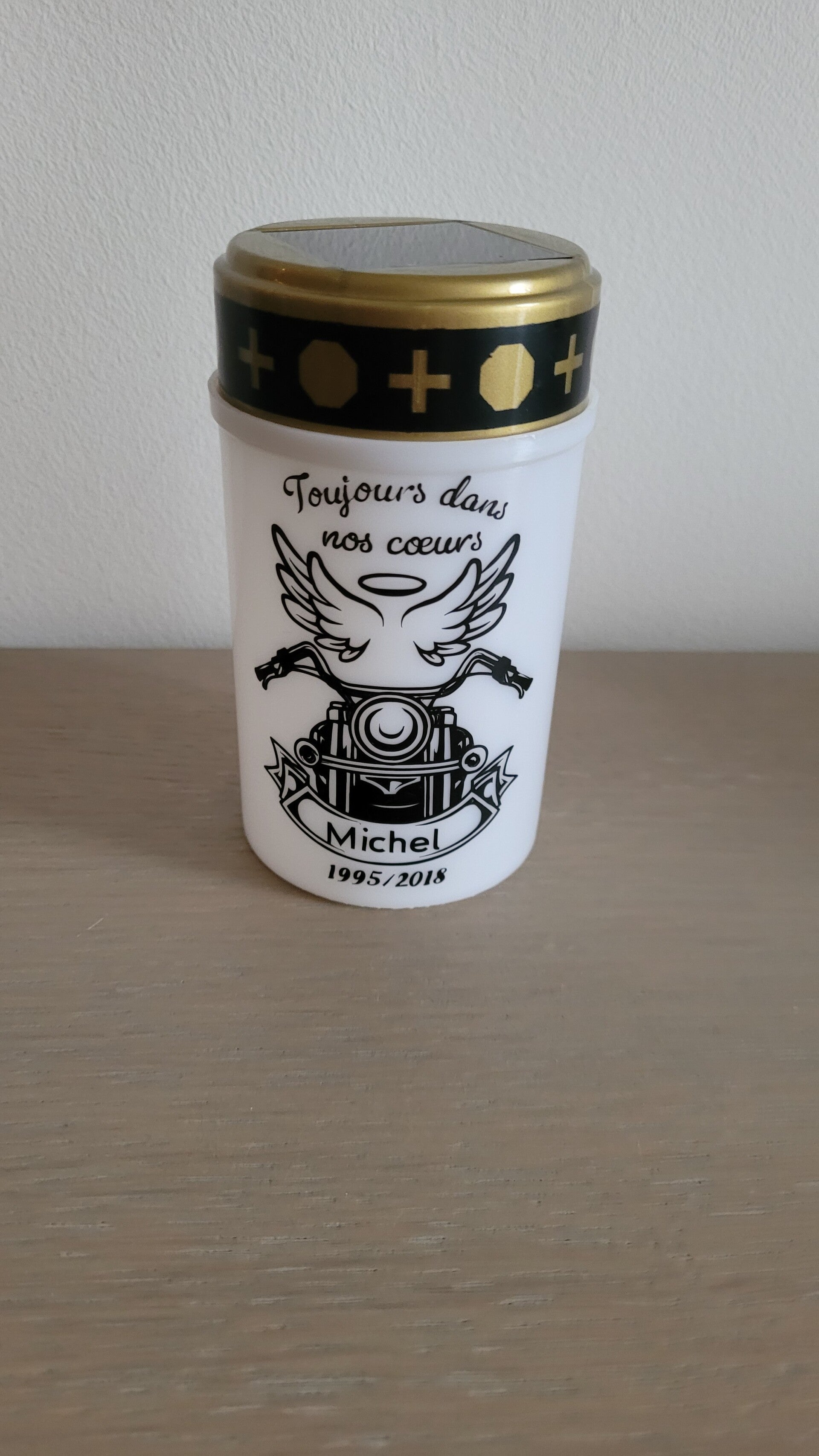 🕯️ Lampe solaire funéraire personnalisée